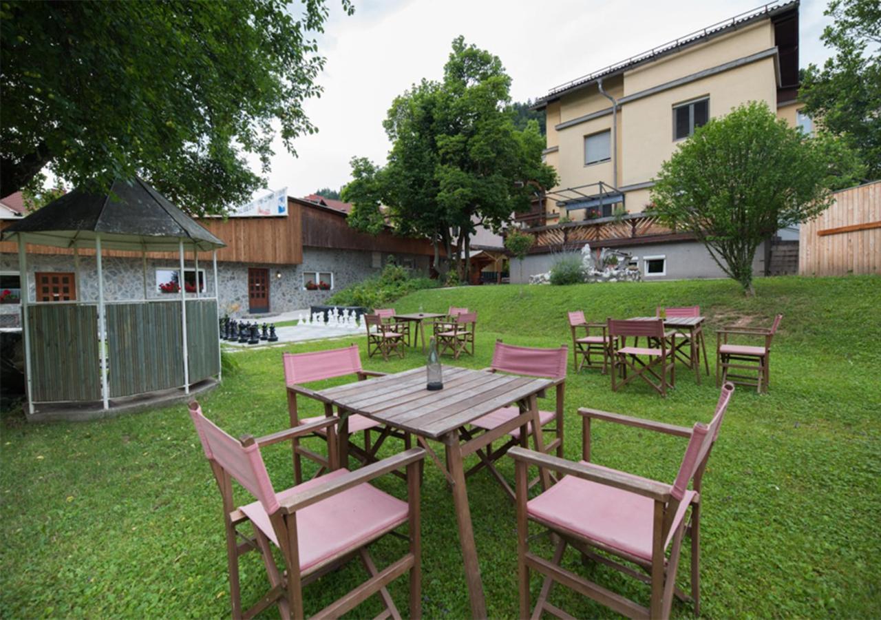 Klub Zlata Ribica Otel Jesenice Dış mekan fotoğraf