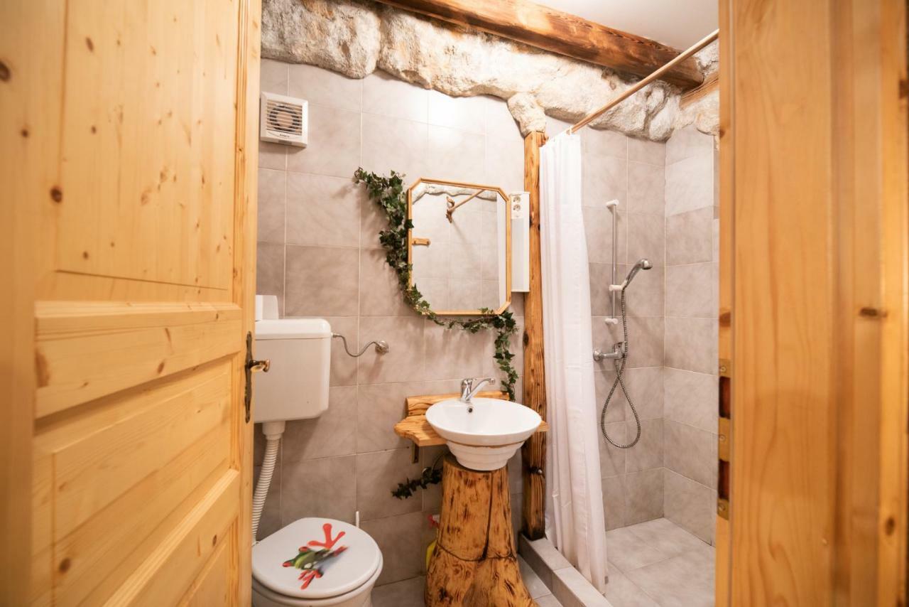 Klub Zlata Ribica Otel Jesenice Dış mekan fotoğraf
